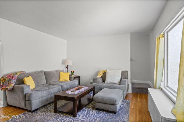 1825 Van Cortland Street, Rotterdam, NY 12303