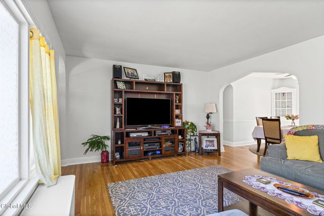 1825 Van Cortland Street, Rotterdam, NY 12303