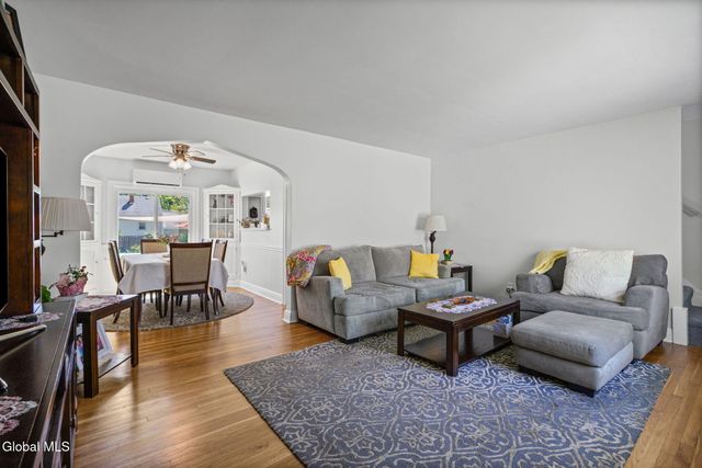 1825 Van Cortland Street, Rotterdam, NY 12303