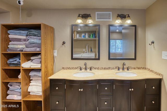 2611 ELLSWORTH Avenue, Show Low, AZ 85901