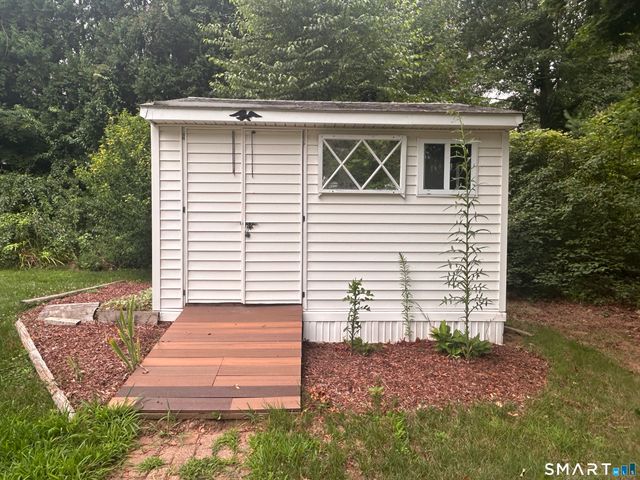 25 Whitewood Road, Killingworth, CT 06419