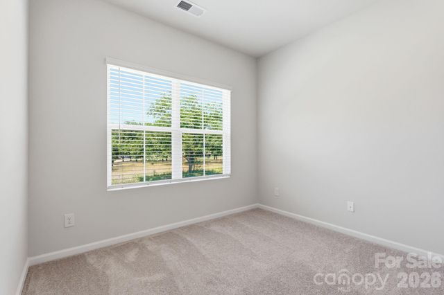4624 Lakeview Road, Charlotte, NC 28216