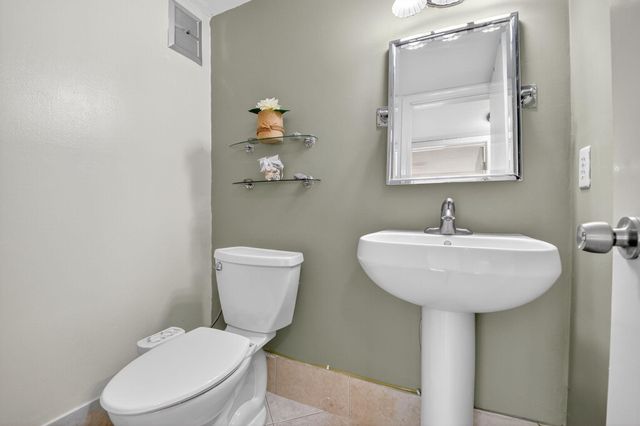 317 N Windsor N N, West Palm Beach, FL 33417