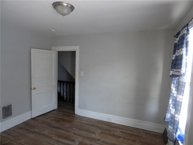 226 Lobinger Ave, N Braddock, PA 15104