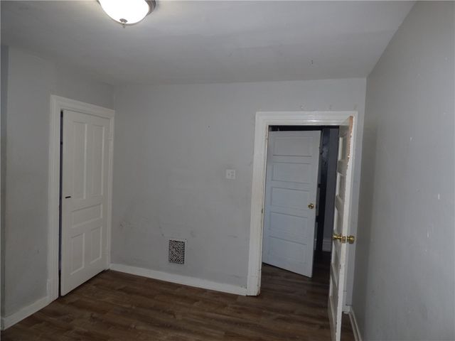 226 Lobinger Ave, N Braddock, PA 15104