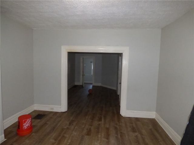 226 Lobinger Ave, N Braddock, PA 15104