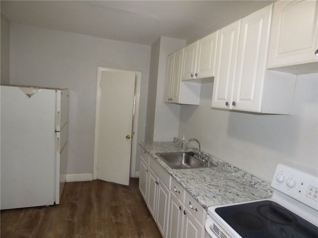 226 Lobinger Ave, N Braddock, PA 15104