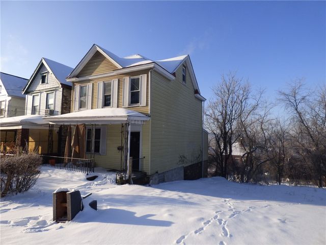 226 Lobinger Ave, N Braddock, PA 15104