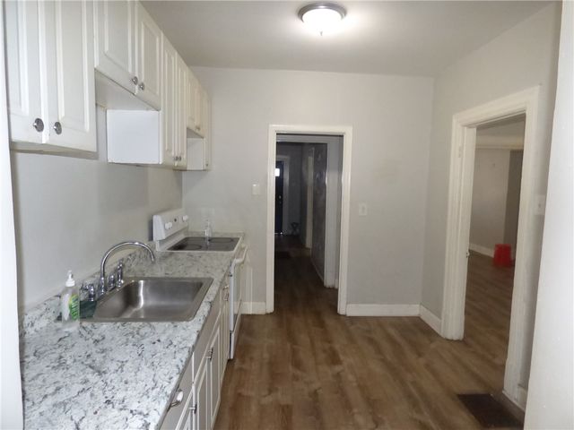 226 Lobinger Ave, N Braddock, PA 15104