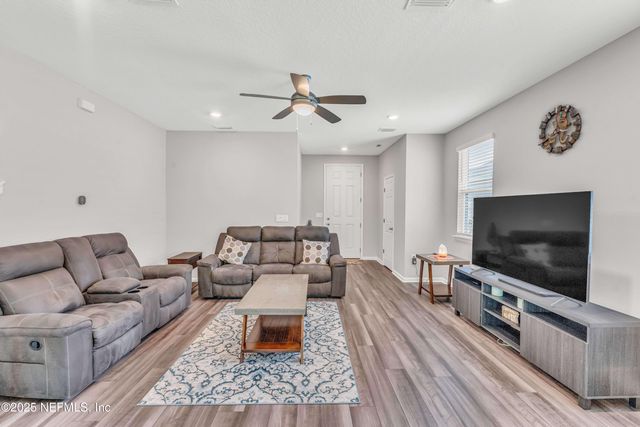 13428 BROOKWATER Drive, Jacksonville, FL 32256