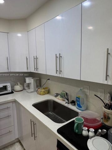 3701 N Country Club Drive 706, Aventura, FL 33180