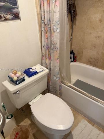 3701 N Country Club Drive 706, Aventura, FL 33180