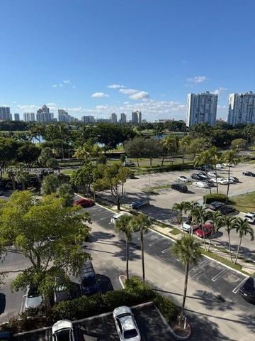 3701 N Country Club Drive 706, Aventura, FL 33180