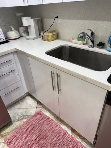 3701 N Country Club Drive 706, Aventura, FL 33180