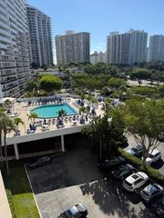 3701 N Country Club Drive 706, Aventura, FL 33180