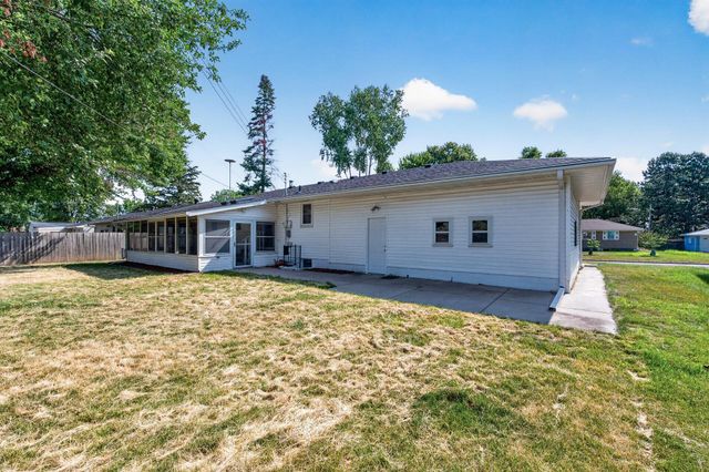 4949 Virginia Avenue N, New Hope, MN 55428