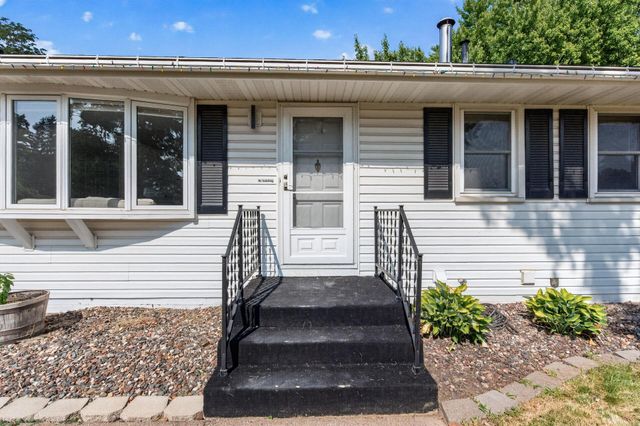 4949 Virginia Avenue N, New Hope, MN 55428