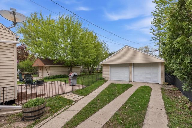 3810 N 88th STREET, Milwaukee, WI 53222