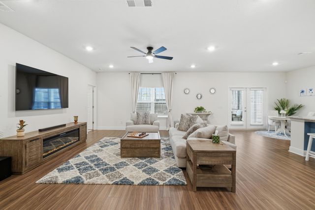 7224 Riverview Road, Navarre, FL 32566