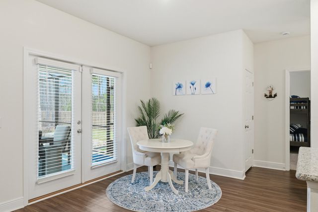 7224 Riverview Road, Navarre, FL 32566