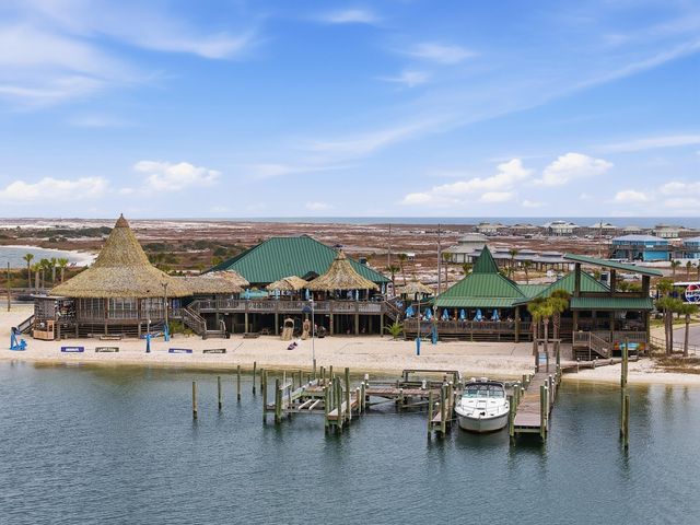 7224 Riverview Road, Navarre, FL 32566