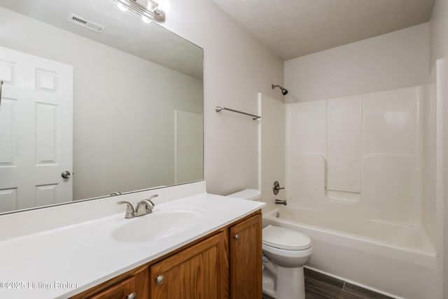 4107 Northumberland Dr, Louisville, KY 40245