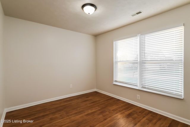 4107 Northumberland Dr, Louisville, KY 40245