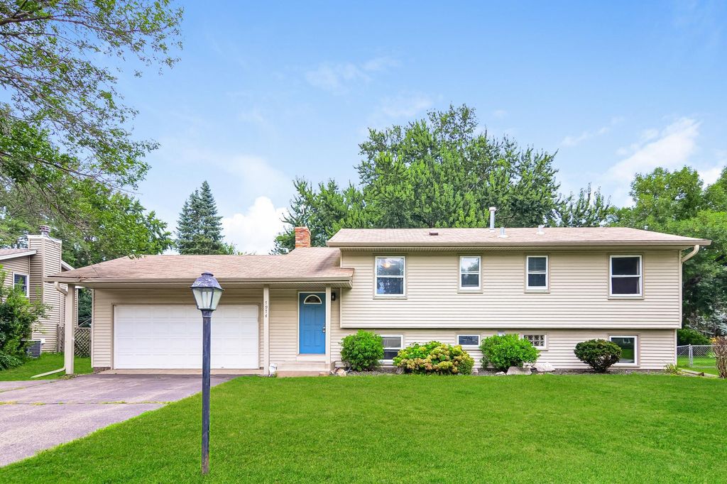 7974 June Ave N, Brooklyn Park, MN 55443