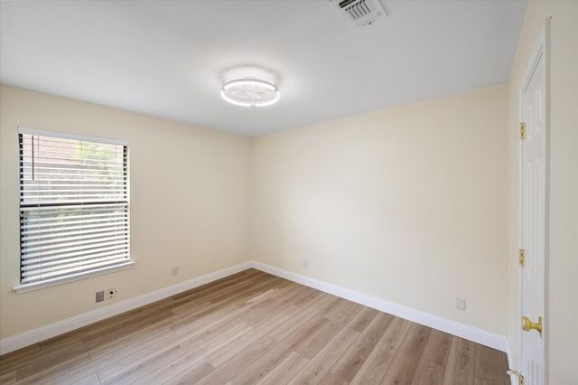 7009 Bentley Avenue, Fort Worth, TX 76137