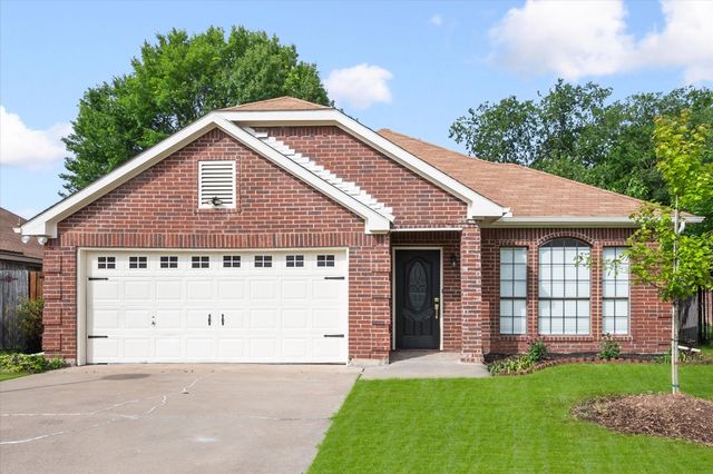 7009 Bentley Avenue, Fort Worth, TX 76137