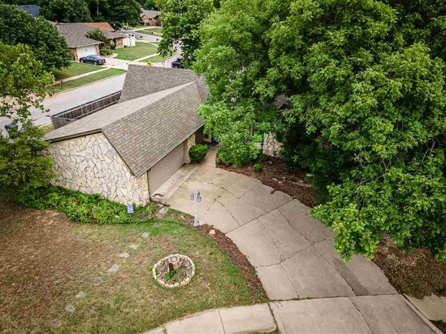 5602 NW Rebecca Ter, Lawton, OK 73505