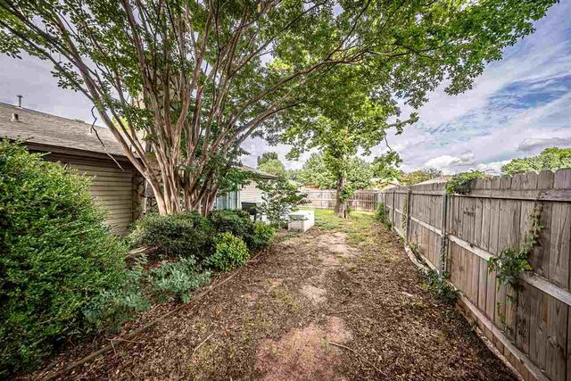 5602 NW Rebecca Ter, Lawton, OK 73505