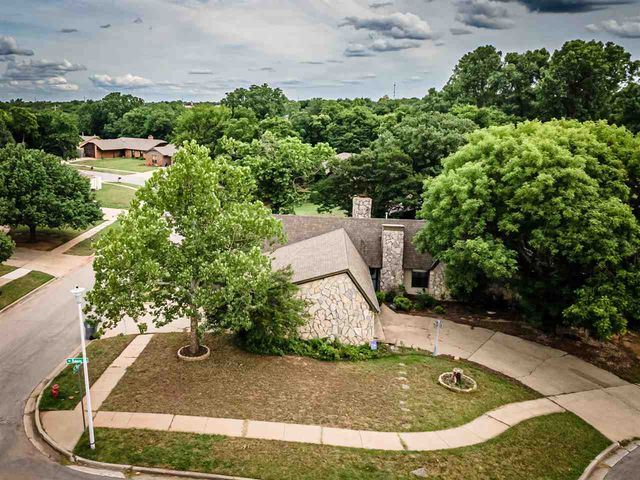 5602 NW Rebecca Ter, Lawton, OK 73505