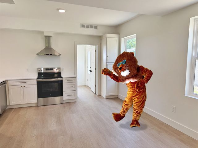 942 Alexander St., St Augustine, FL 32084