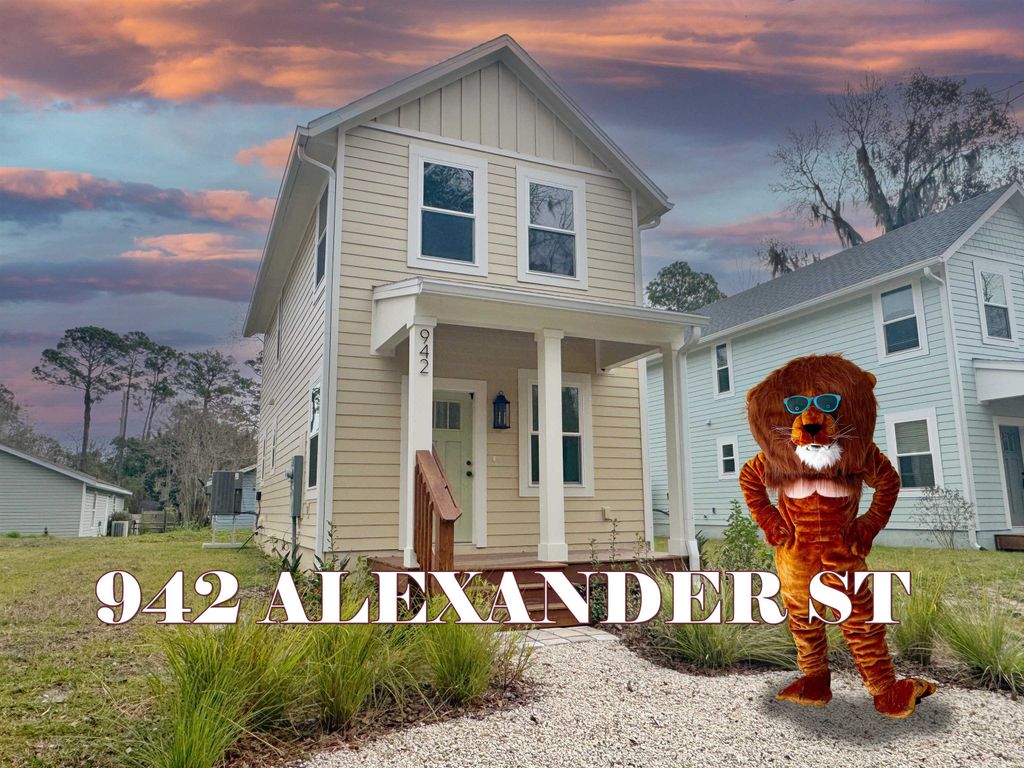 942 Alexander St., St Augustine, FL 32084