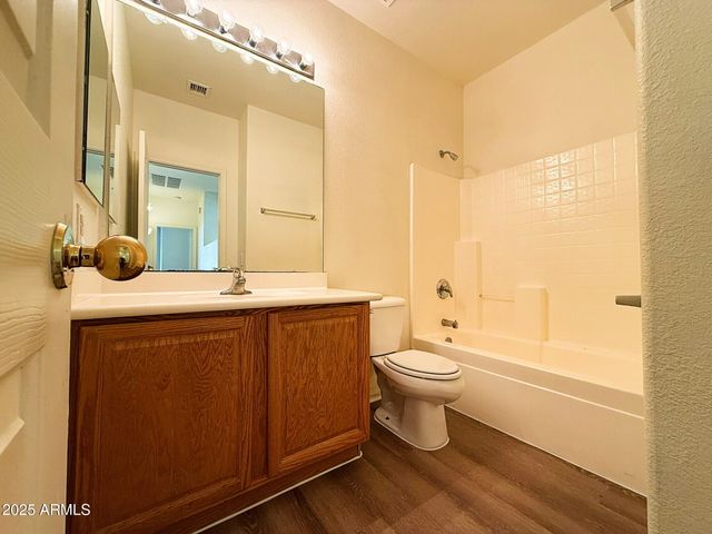 9138 W PALM Lane, Phoenix, AZ 85037