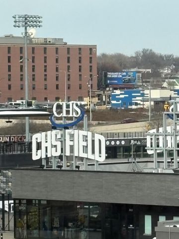 270 4th Street 402, Saint Paul, MN 55101