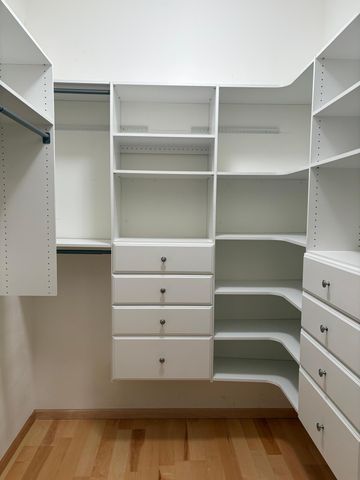 270 4th Street 402, Saint Paul, MN 55101