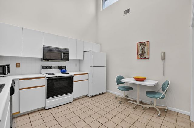 10410 PLAZA CENTRO, Boca Raton, FL 33498