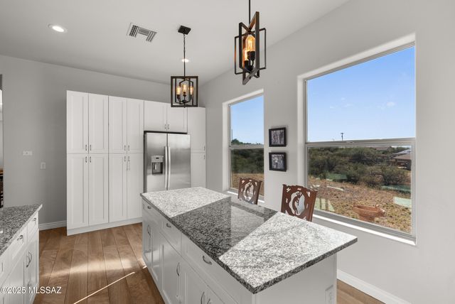 231 Premio Court, Rio Rico, AZ 85648