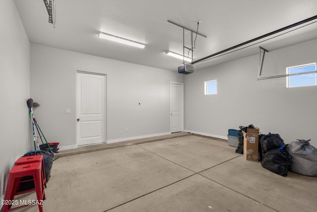 231 Premio Court, Rio Rico, AZ 85648