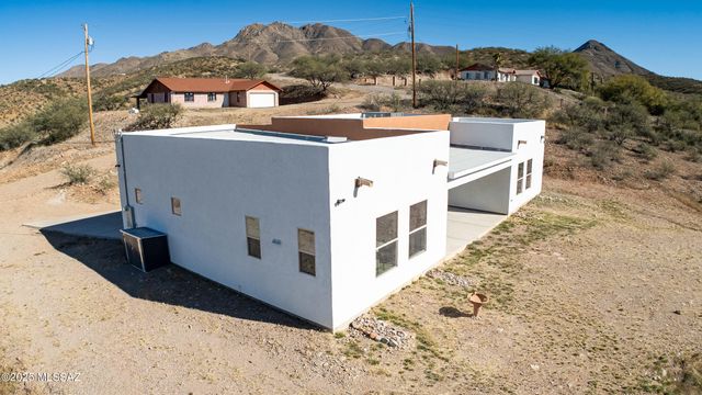 231 Premio Court, Rio Rico, AZ 85648