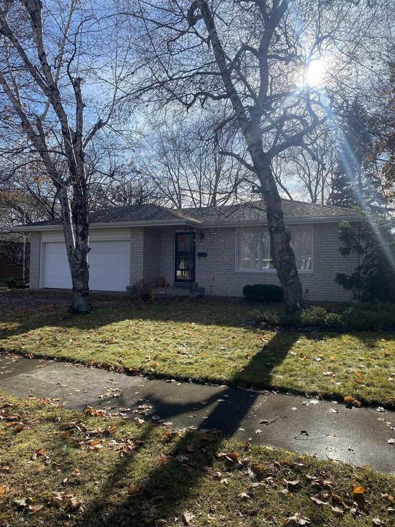835 HARMEL AVENUE, Oshkosh, WI 54902