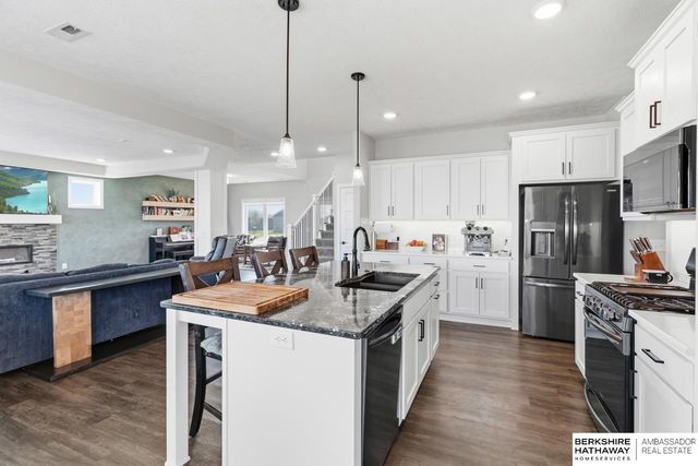 1908 N Kara Way, Fremont, NE 68025