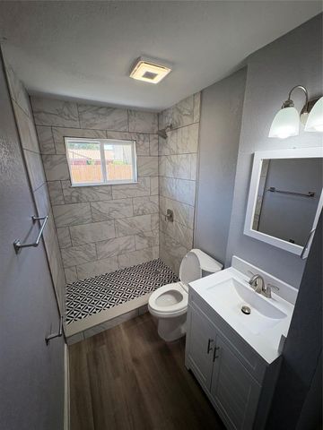 2929 8th Avenue N, Texas City, TX 77590