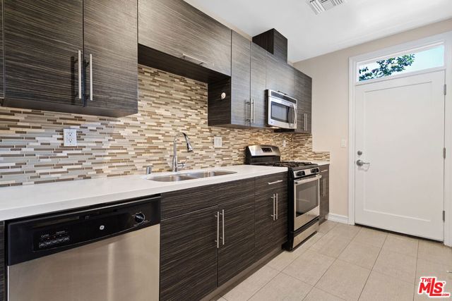 2317 Scarff Street B, Los Angeles, CA 90007