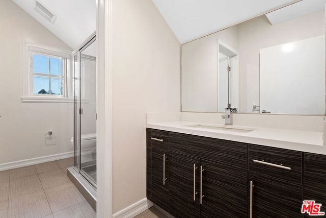 2317 Scarff Street B, Los Angeles, CA 90007