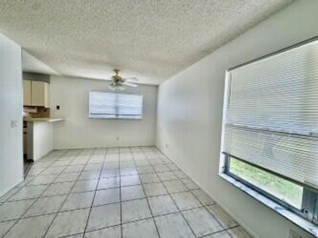 9 Lake Vista Trail 101, Port St. Lucie, FL 34952