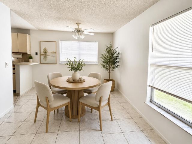 9 Lake Vista Trail 101, Port St. Lucie, FL 34952