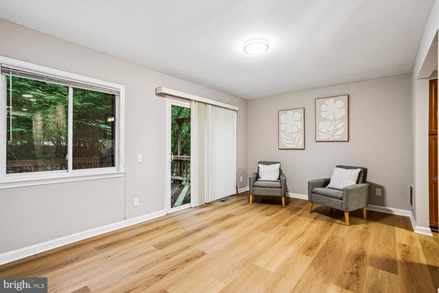 1537 PARK GLEN CT, Reston, VA 20190
